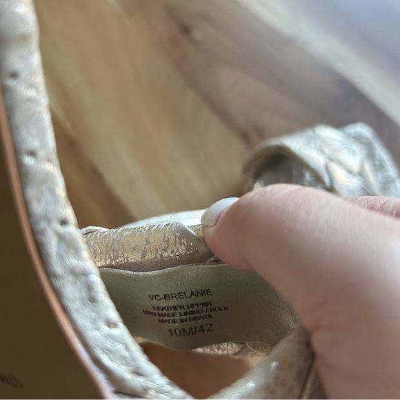 New Vince Camuto Brelanie Gold Metallic Woven Heels - Picture 8 of 8